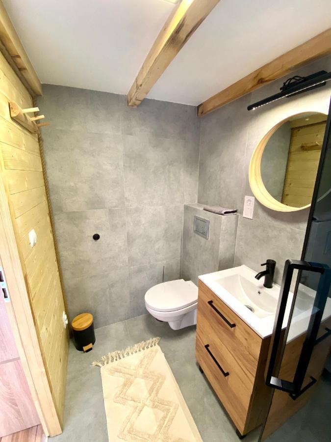 Poloninka Hotel Ustrzyki Gorne Ngoại thất bức ảnh